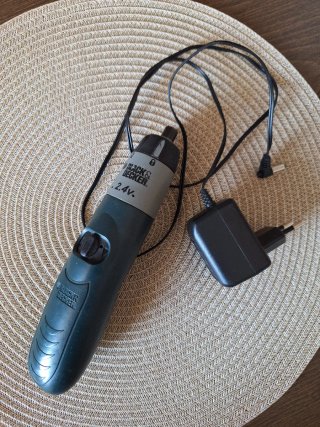 Destornillador Eléctrico Black & Decker 2.4V