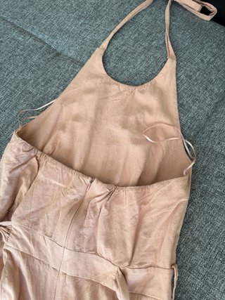 Mono rosa escote halter