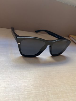 Gafas de sol Hawkers negras y plateadas