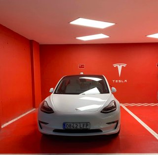 Tesla Model 3 2020
