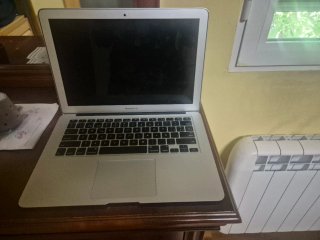 MacBook Air 13" - Core i5 1,6 GHz - SSD 256-4GB