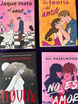Lote de libros de Ali Hazelwood