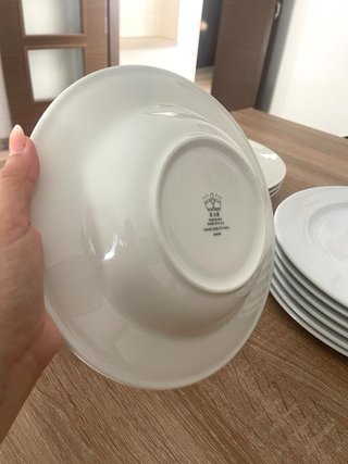 Vajilla de porcelana blanca