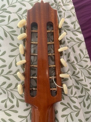 Instrumento musical de cuerdas