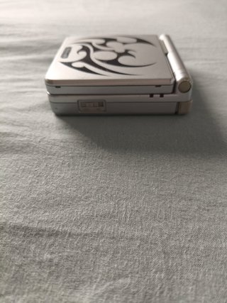 Nintendo Game Boy Advance SP (Edición Tribal)