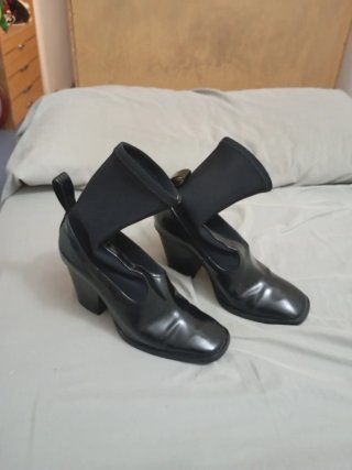 Botines negros talla 36