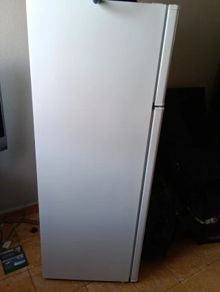 Nevera blanca
