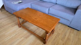 Mesa de centro de madera para salón