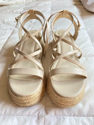 Sandalias cuña esparto beige