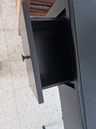 Recibidor madera negra
