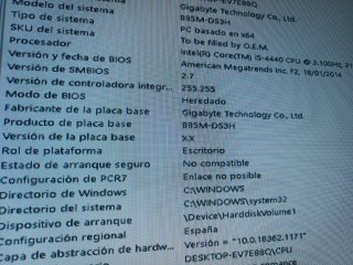 Torre PC ASUS Negra