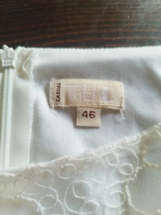 Abito in pizzo panna