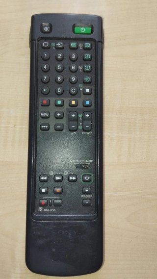 Mando a distancia Sony RM-833