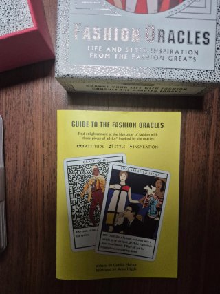 Fashion Oracles: Life and Style Inspiration