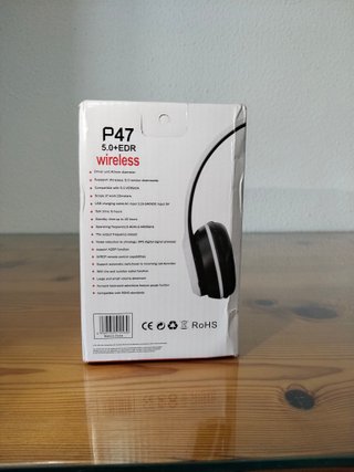 Auriculares Bluetooth nuevos con cable de carga