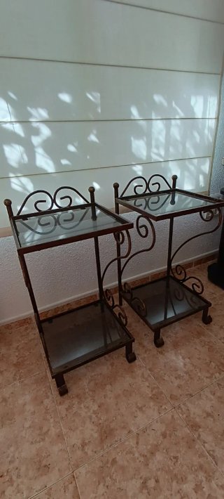 Mesitas forja y cristal