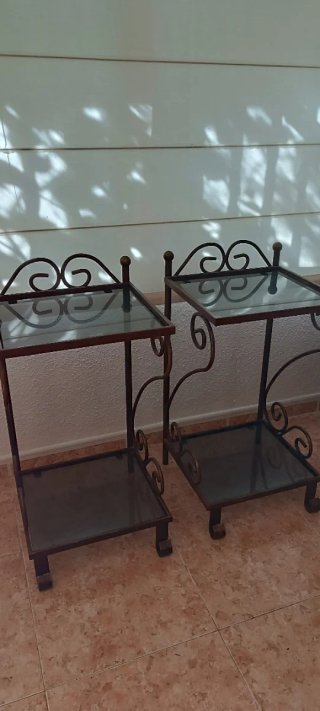 Mesitas forja y cristal