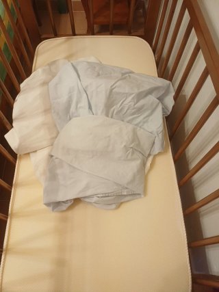 Cuna de madera