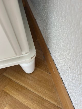 Armario blanco Ikea con espejo