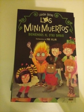 Bienvenidos al Otro Barrio / Welcome to the Oth...