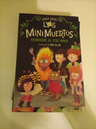 Bienvenidos al Otro Barrio / Welcome to the Oth...
