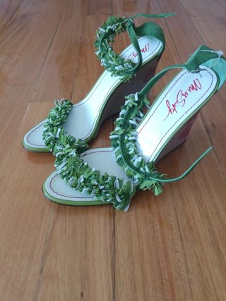 Sandalias cuña Miss Sixty verde y blanco