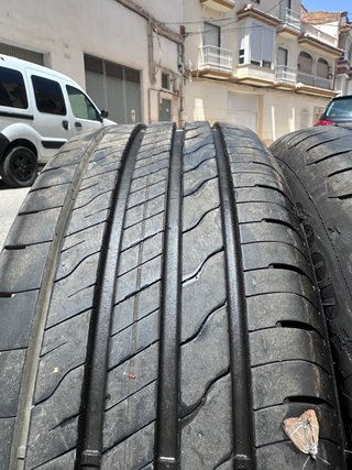 Llantas Golf 5 (4 unidades)