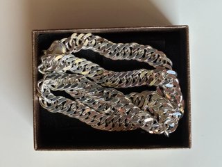 Cadena cubana plata ley 925 maciza 56g