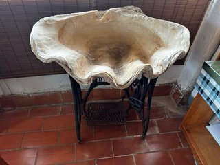 Mesa antigua FLABC