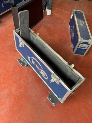 Flightcase para TV de 32 a 55 pulgadas.