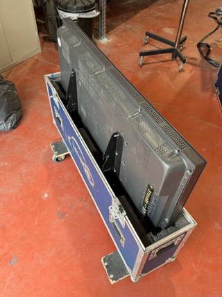 Flightcase para TV de 32 a 55 pulgadas.