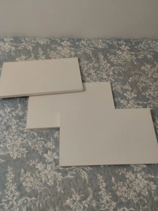 Baldas de madera blancas