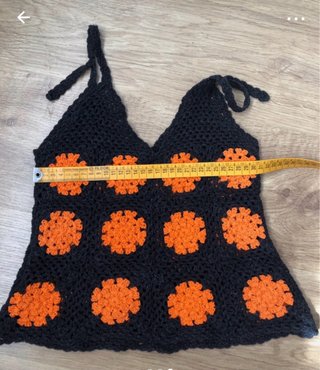 Top ganchillo flores naranja y negro