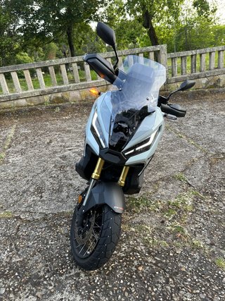 Honda X-ADV 750 Maxi Scooter Automática