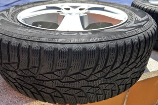 Llantas DEZENT 16” + Neumáticos Invierno NOKIAN +