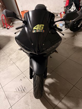 Yamaha R6 Negra