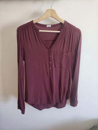 Blusa burdeos manga larga