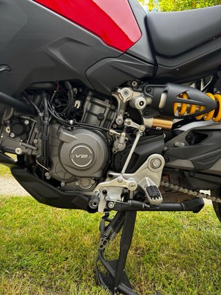 Ducati Multistrada V2 2025