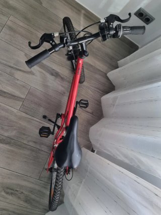 Bicicleta Btwin RacingBoy 320 Roja
