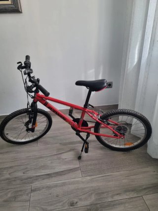 Bicicleta Btwin RacingBoy 320 Roja