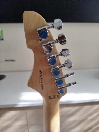 Guitarra Eléctrica + Amplificador