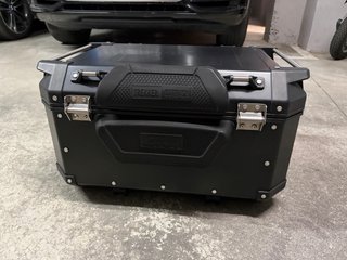 Baúl Givi Trekker Outback 58L