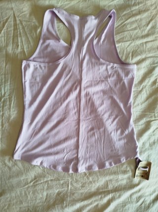 Camiseta deportiva tirantes rosa