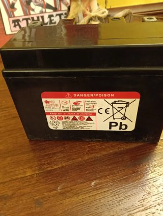 Batería KYOTO YTZ12S-BS 12V 11Ah AGM