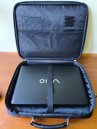 Portátil Sony Vaio VPCEH3S1E, nero, con borsa