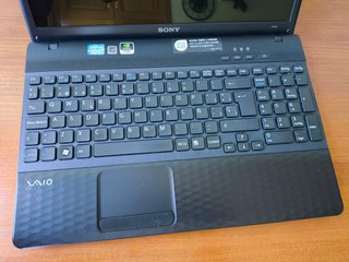 Portátil Sony Vaio VPCEH3S1E, nero, con borsa