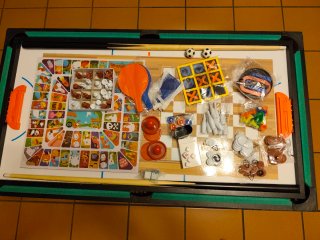 Mesa Multijuegos: Billar, Futbolín y Bolos