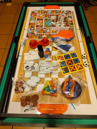 Mesa Multijuegos: Billar, Futbolín y Bolos