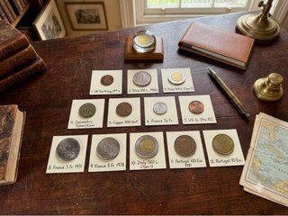 Lote Monedas Antiguas: Francos, Liras, Escudos