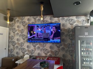 Televisión Samsung Negra/Gris